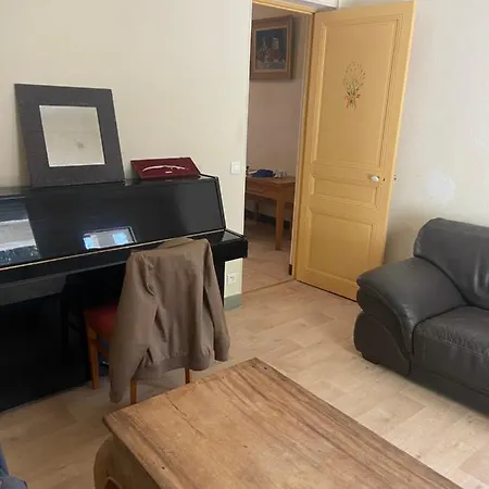 Maison *