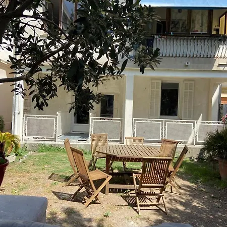 Holiday home Maison Cannes